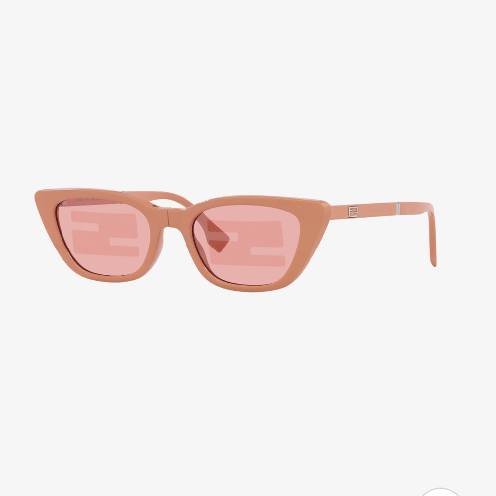 Fendi Cat-Eye Pink Foldable Sunglasses